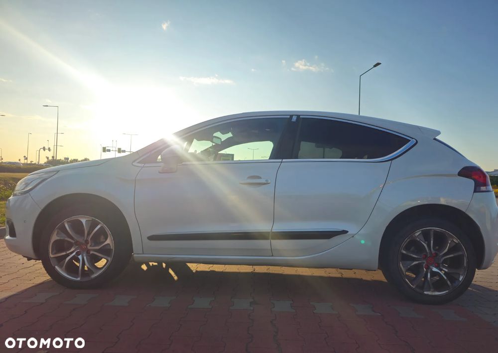 Citroën DS4 1.6 THP SoChic MCP - 20