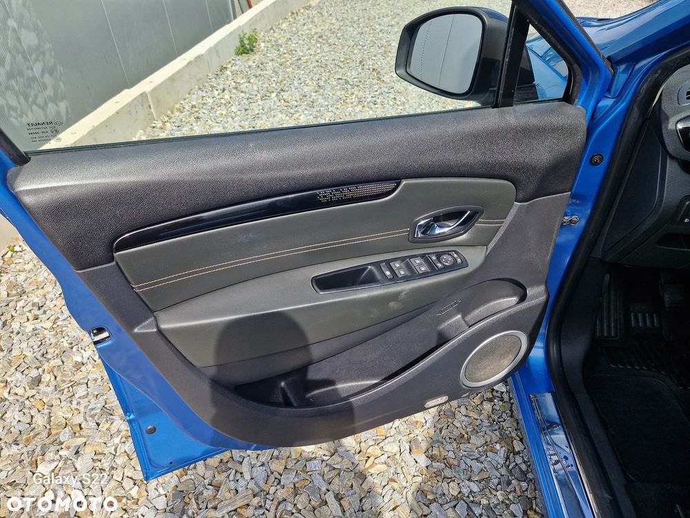 Renault Grand Scenic - 16