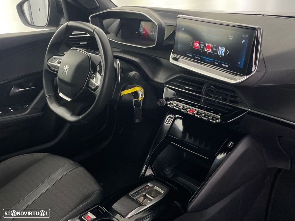Peugeot 2008 - 23