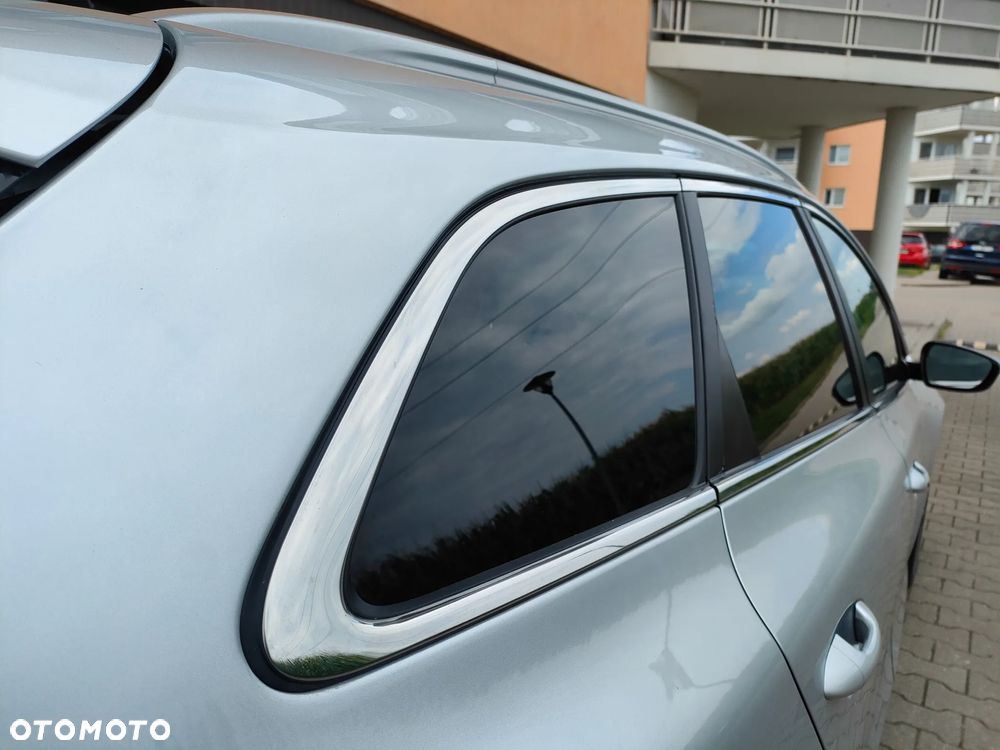 Kia Ceed 1.6 CRDi 136 ISG SW GT Line - 19