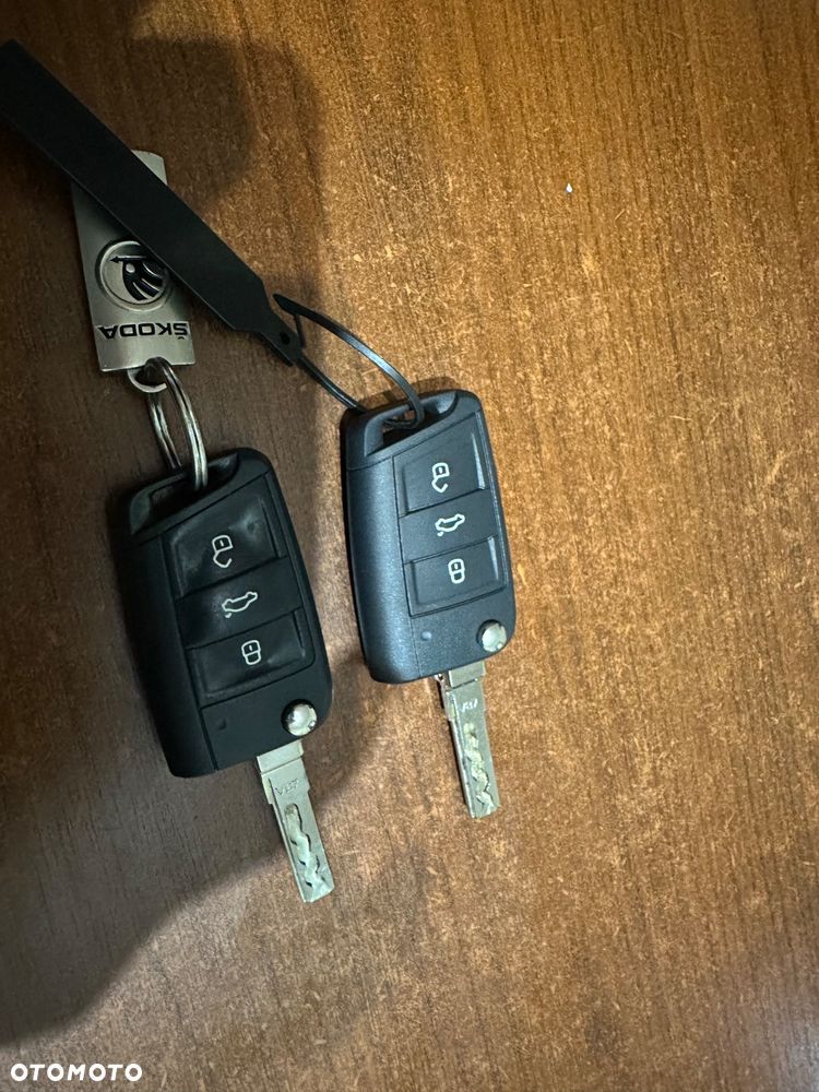 Skoda Octavia ver-2-0-tdi-drive - 16