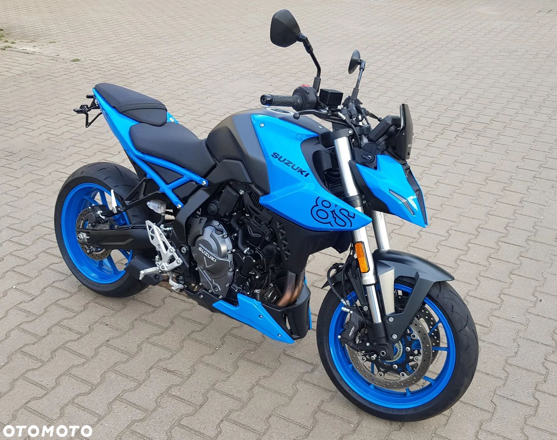 Suzuki GSX - 1