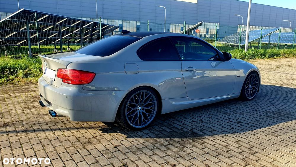 BMW Seria 3 320d M Sport Edition - 22