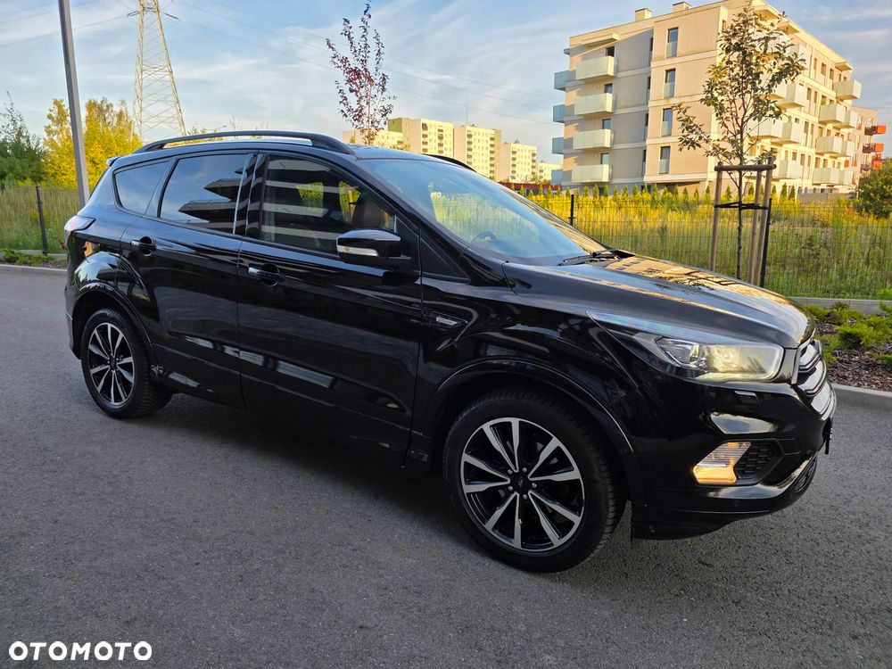 Ford Kuga 1.5 EcoBoost 2x4 ST-Line - 12