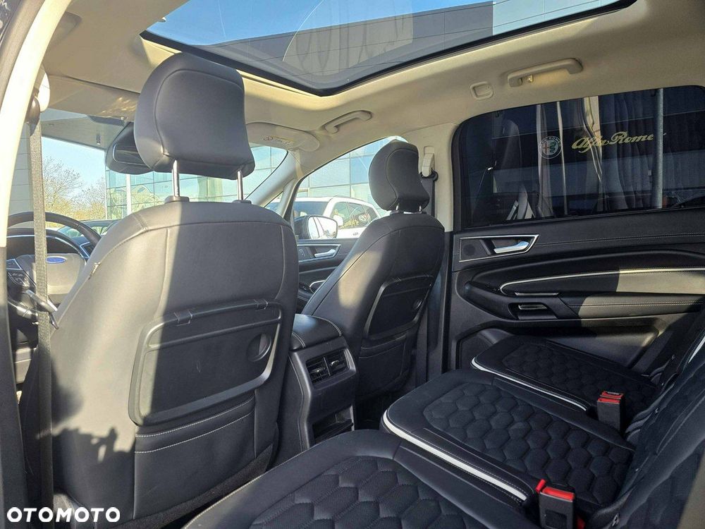 Ford S-Max - 24