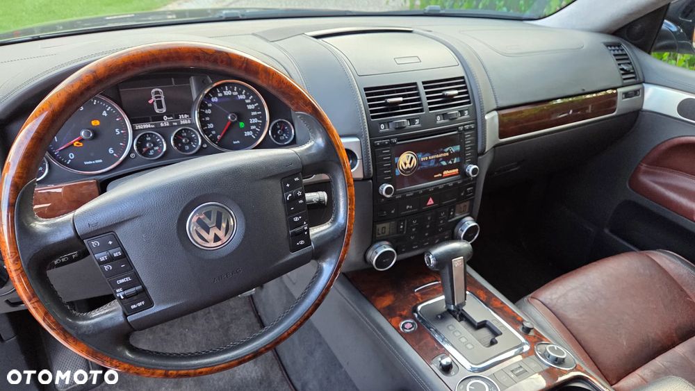 Volkswagen Touareg 5.0 V10 TDI DPF Automatik Individual - 25