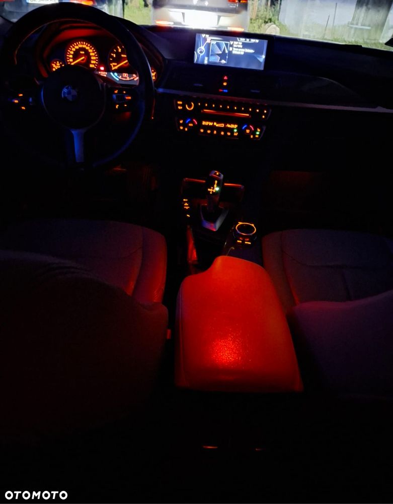 BMW Seria 3 318d Modern Line - 21