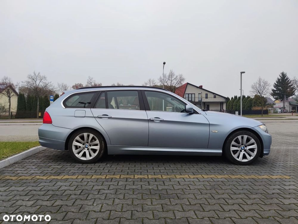 BMW Seria 3 320d - 4