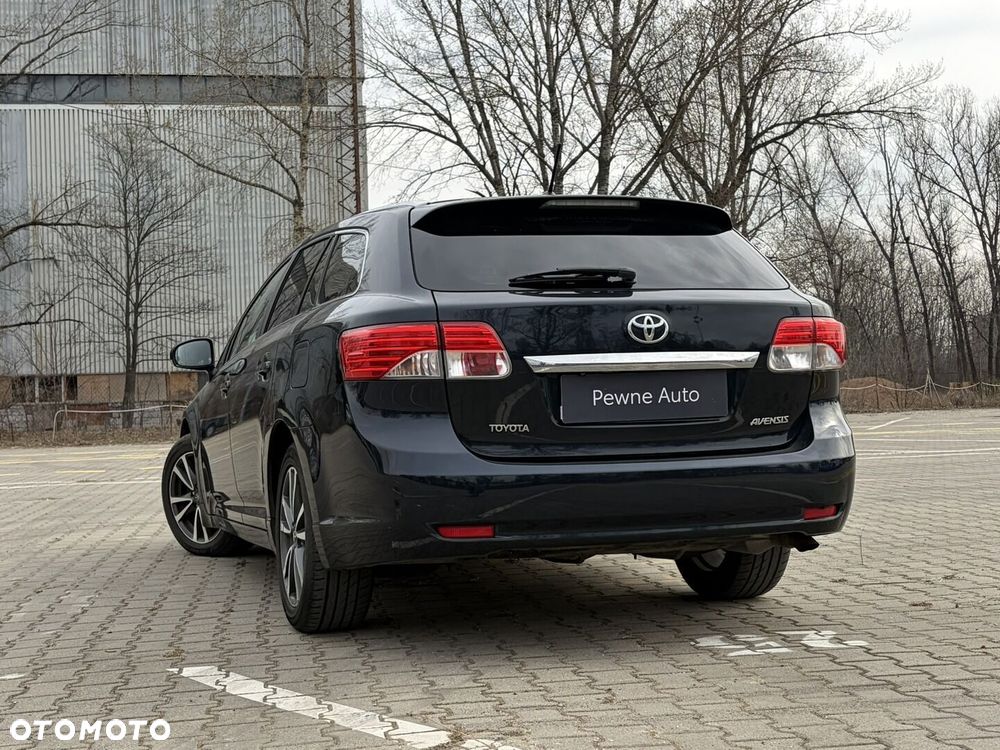 Toyota Avensis 2.0 D-4D Premium - 5