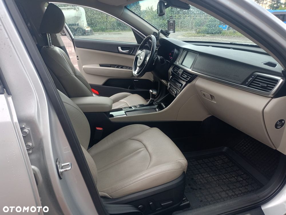 Kia Optima - 9