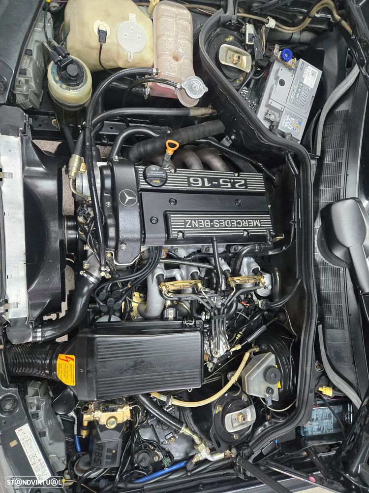 Mercedes-Benz W201 (1982-1993) 190 E 2.5-16 - 9