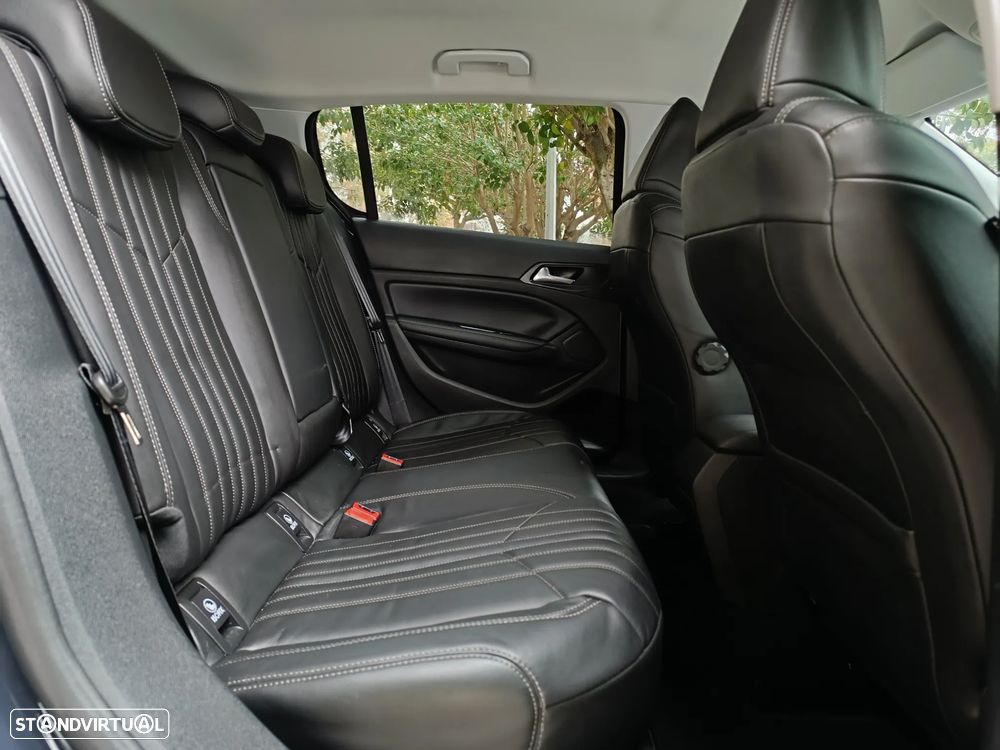 Peugeot 308 PureTech 130 EAT8 Allure - 28