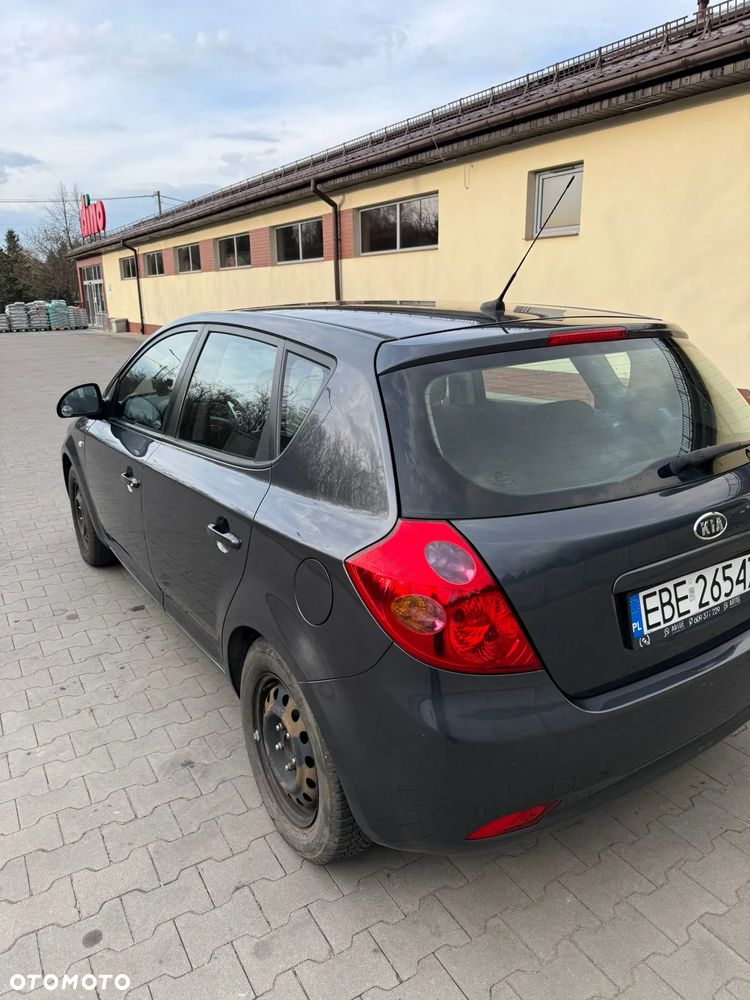 Kia Ceed 1.6 Crdi Optimum + - 3