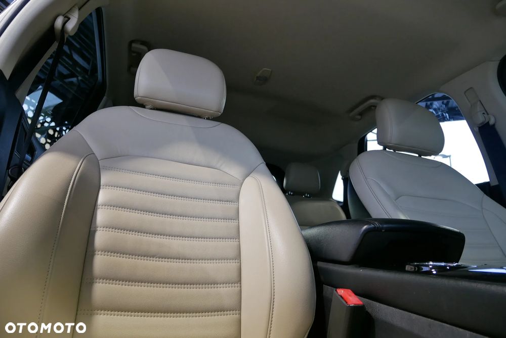 Ford Edge - 30