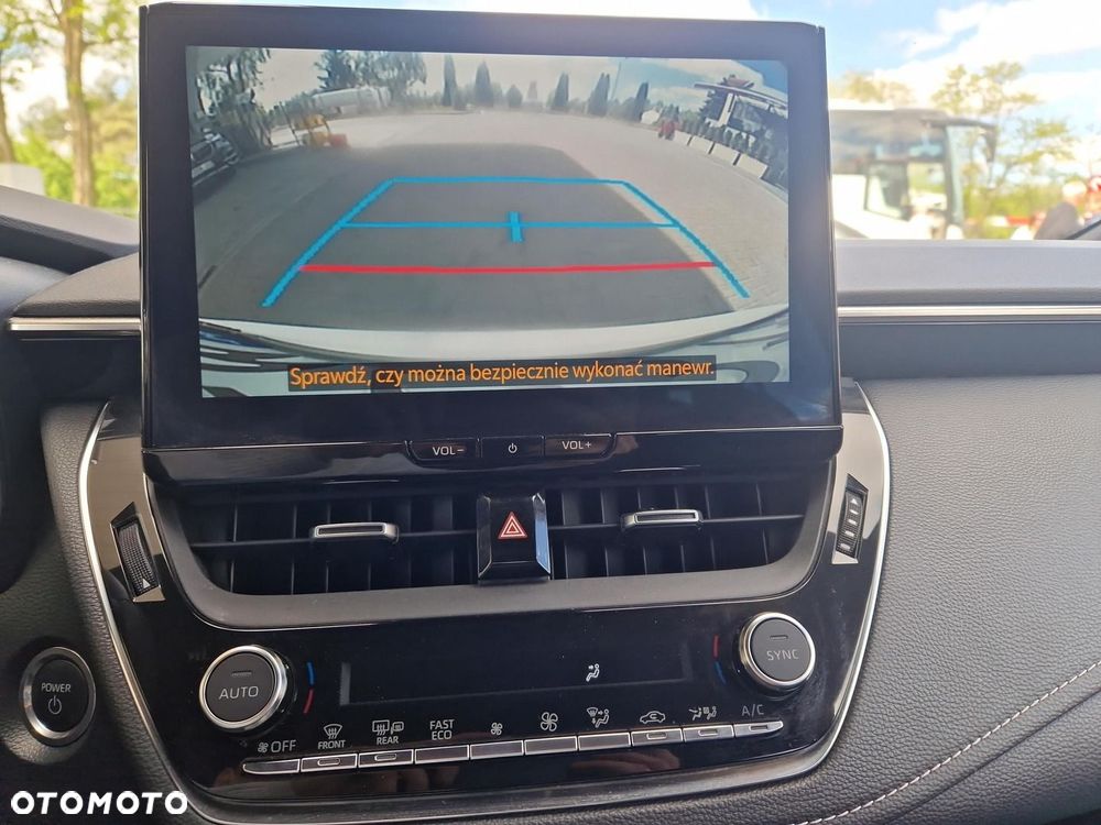 Toyota Corolla 1.8 Hybrid Comfort - 13