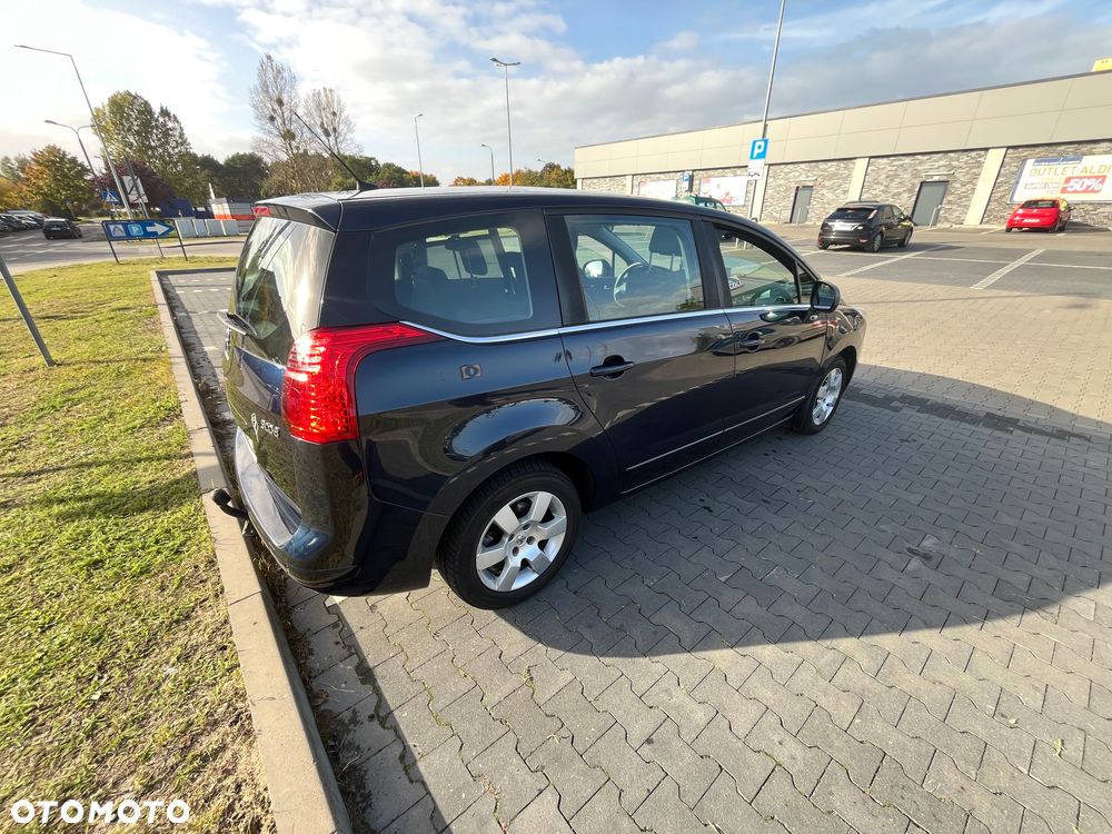Peugeot 5008 - 2