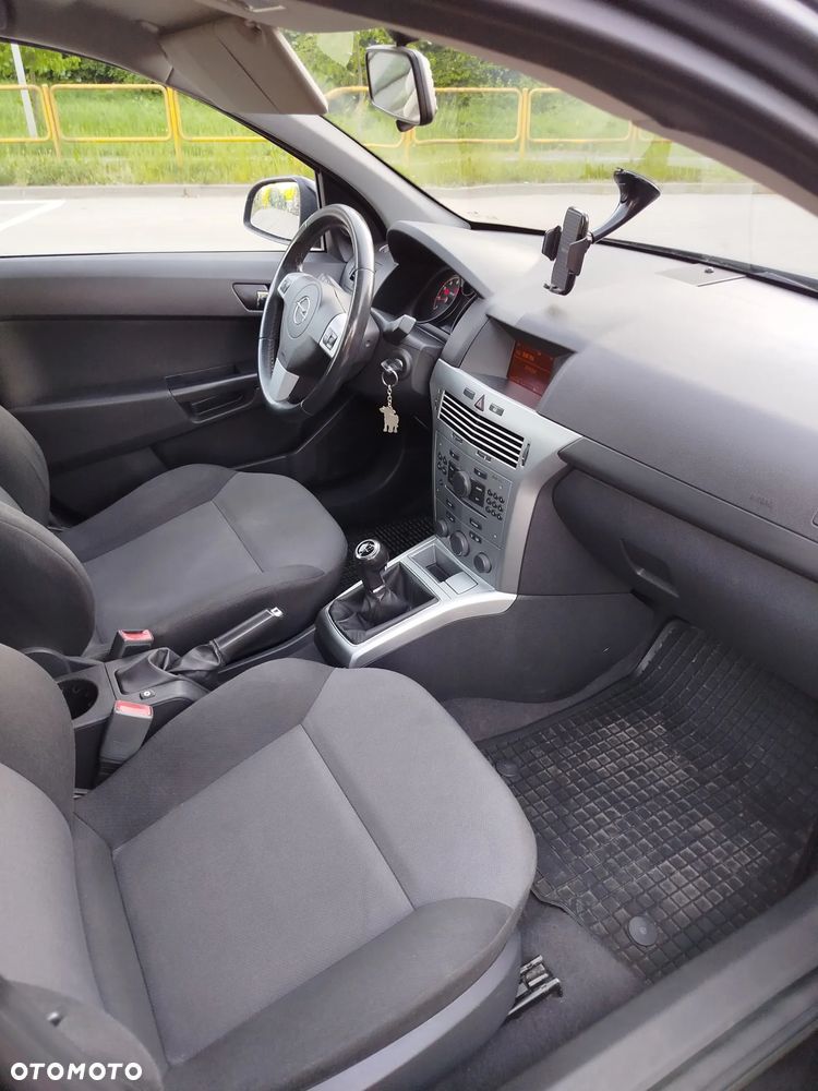 Opel Astra - 26
