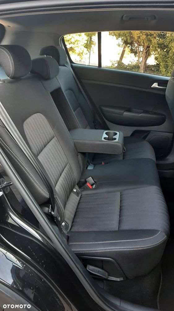 Kia Sportage 1.6 GDI 2WD ISG Spirit - 19