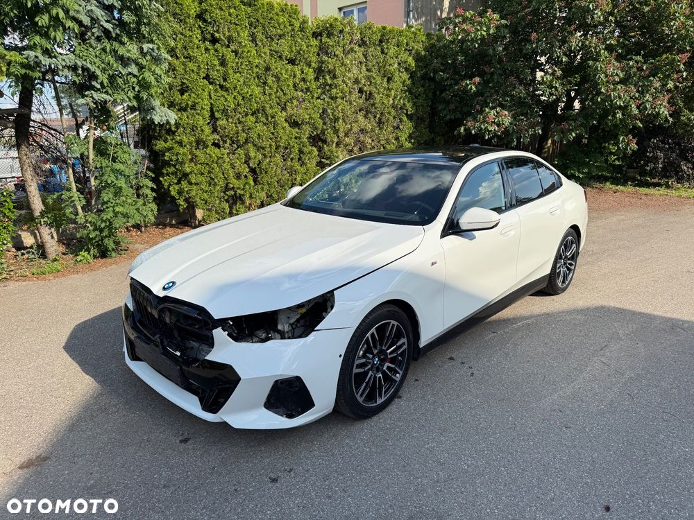 BMW Seria 5 520d xDrive mHEV M Sport - 17