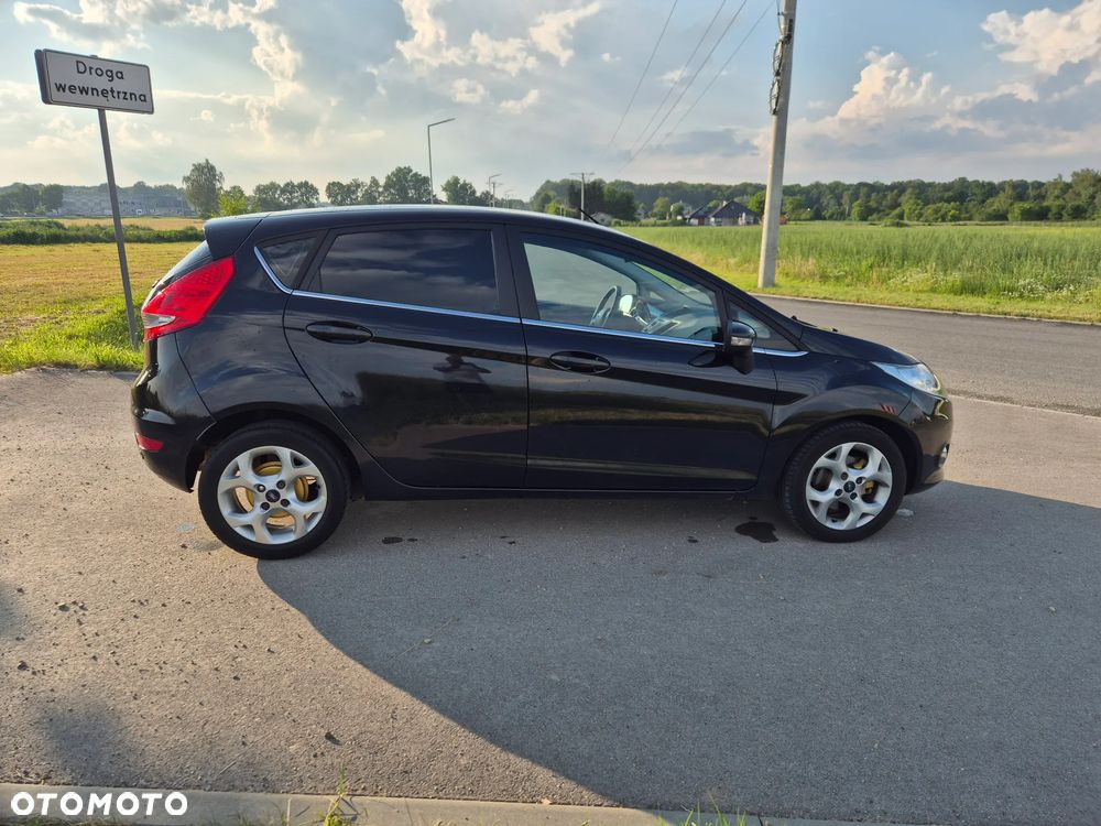 Ford Fiesta 1.25 Titanium - 10
