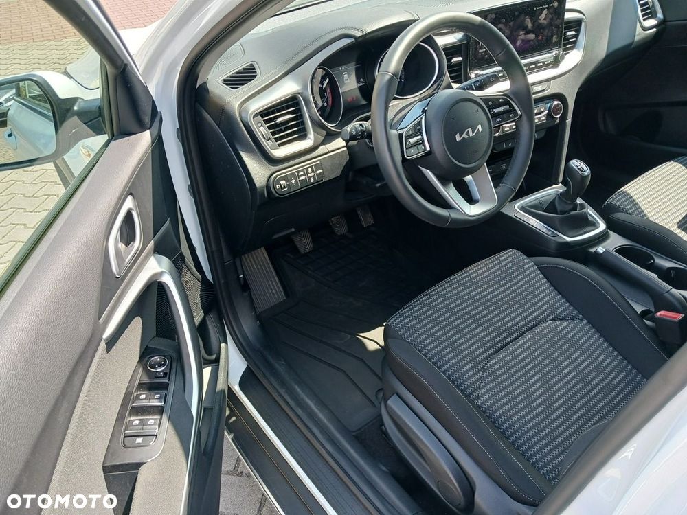 Kia XCeed 1.5 T-GDI M - 5