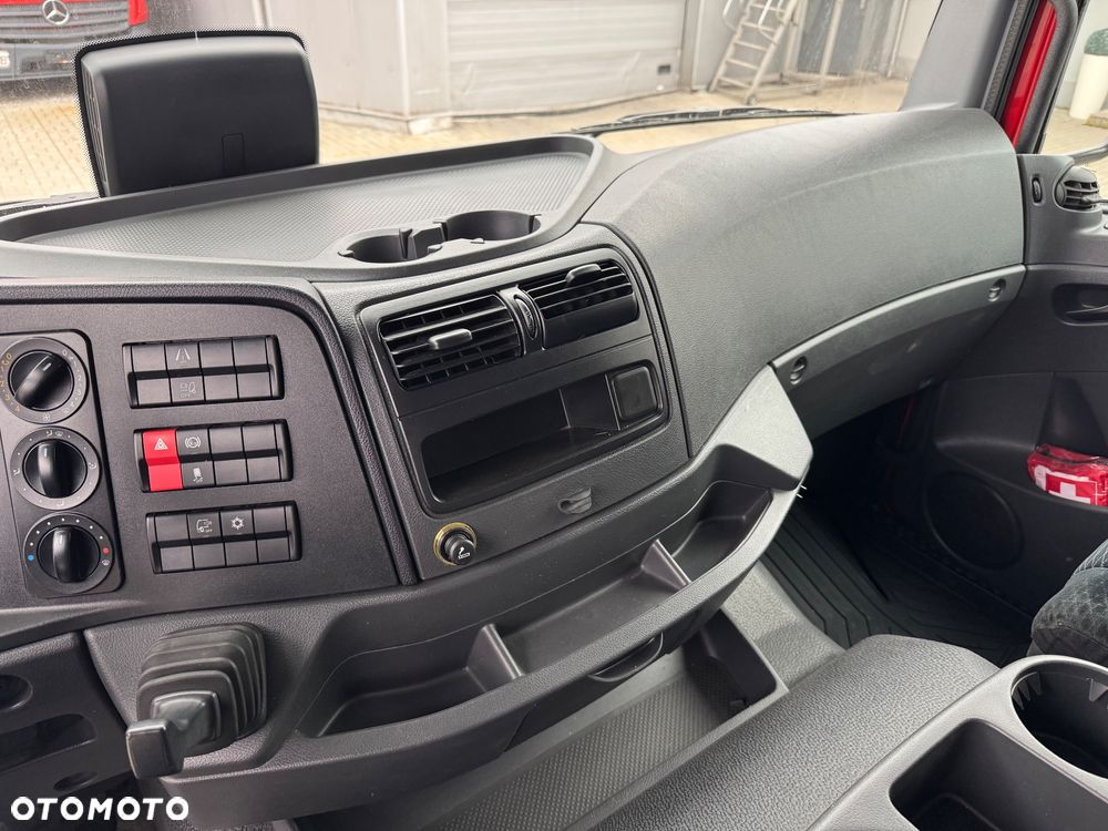 Mercedes-Benz ATEGO - 31