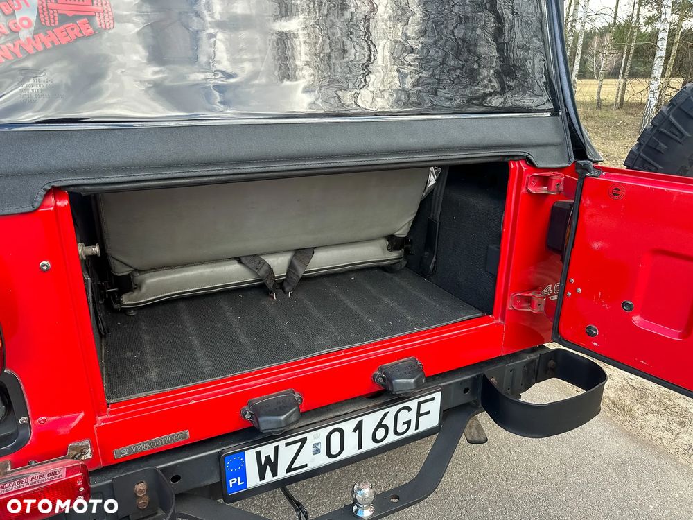 Jeep Wrangler 4.0 Sport - 25