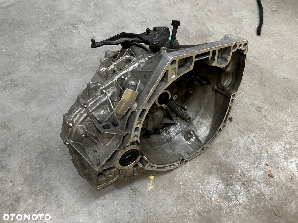 SKRZYNIA BIEGÓW MANUALNA CMTL4 RENAULT KADJAR MEGANE IV 1.2 TCE - 2