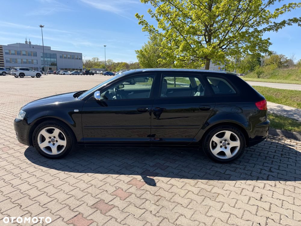 Audi A3 Sportback - 3