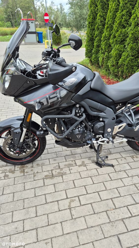 Triumph Tiger - 32
