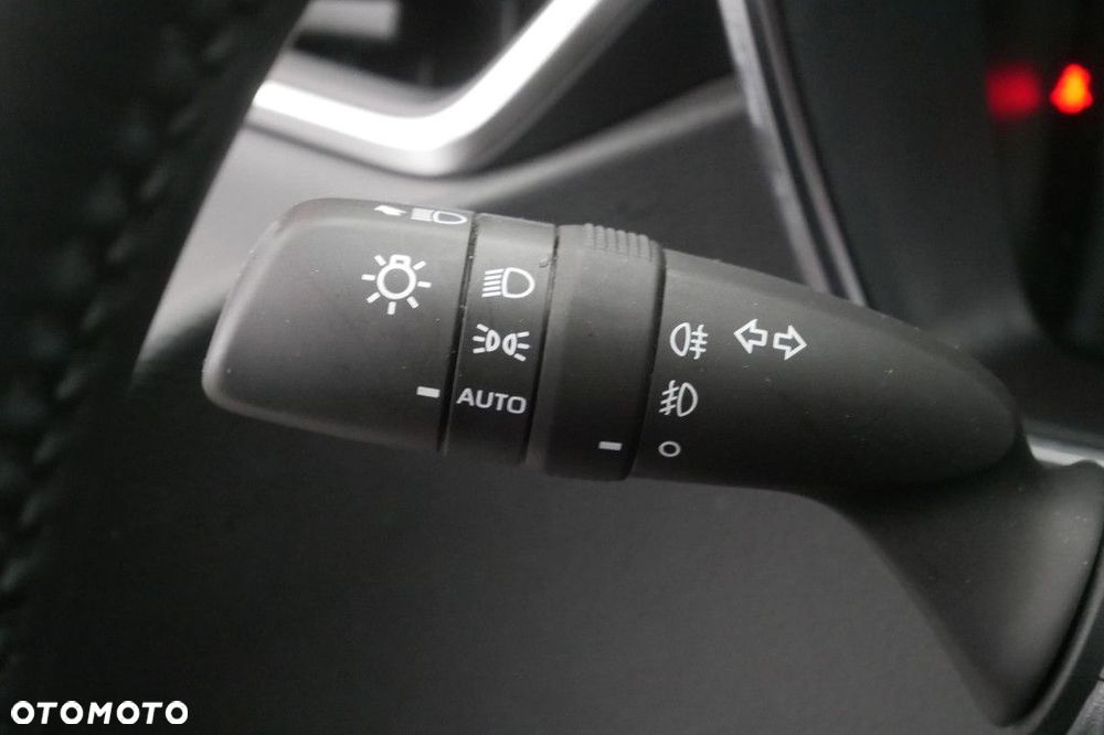 Toyota Corolla - 22