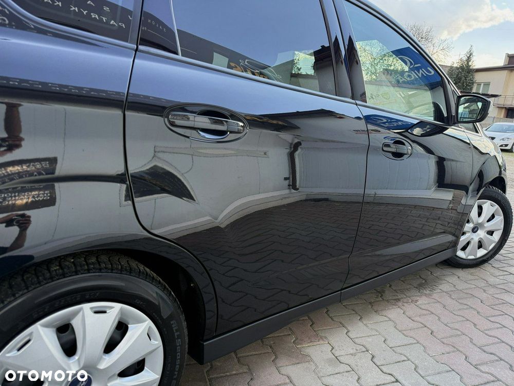 Ford C-MAX 1.6 Ti-VCT SYNC Edition - 39