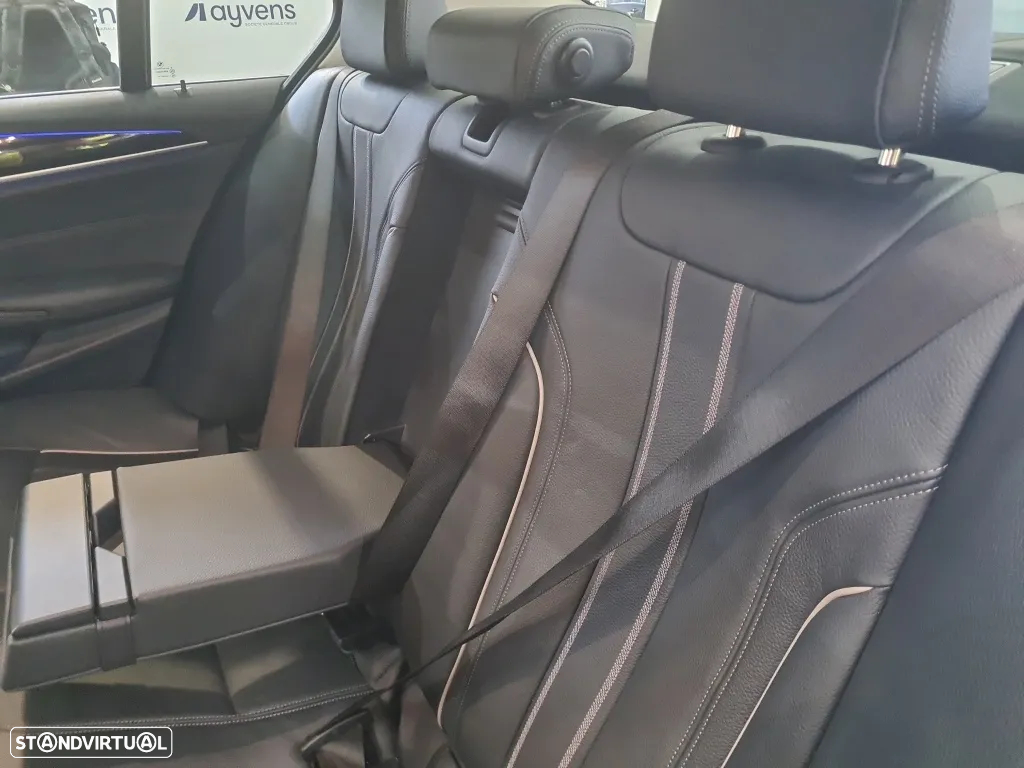 BMW 530 e iPerformance Line Luxury - 5