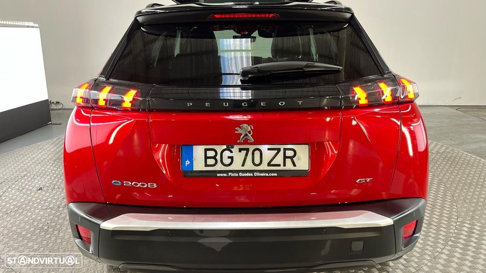 Peugeot e-2008 GT - 8