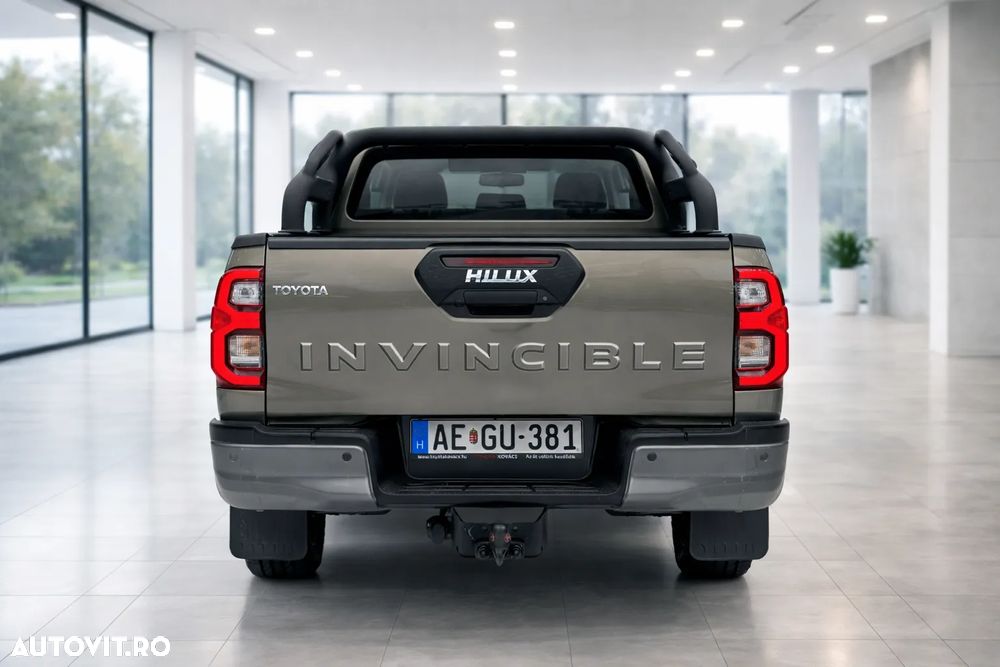 Toyota Hilux 2.8D 204CP 4x4 Double Cab AT Invincible Color Edition - 6