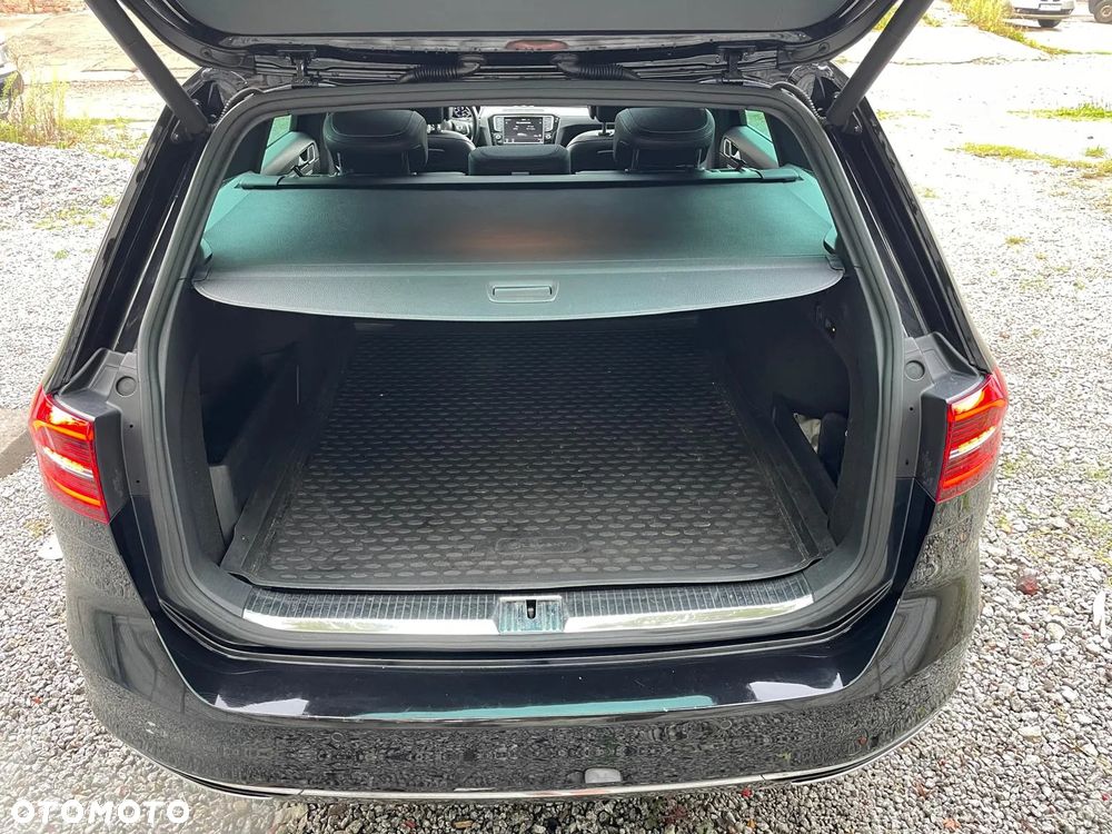 Volkswagen Passat 2.0 TDI 4Mot Elegance DSG - 16