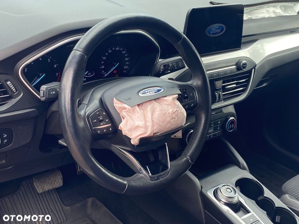 Ford Focus 1.5 EcoBoost Trend Edition Business - 14