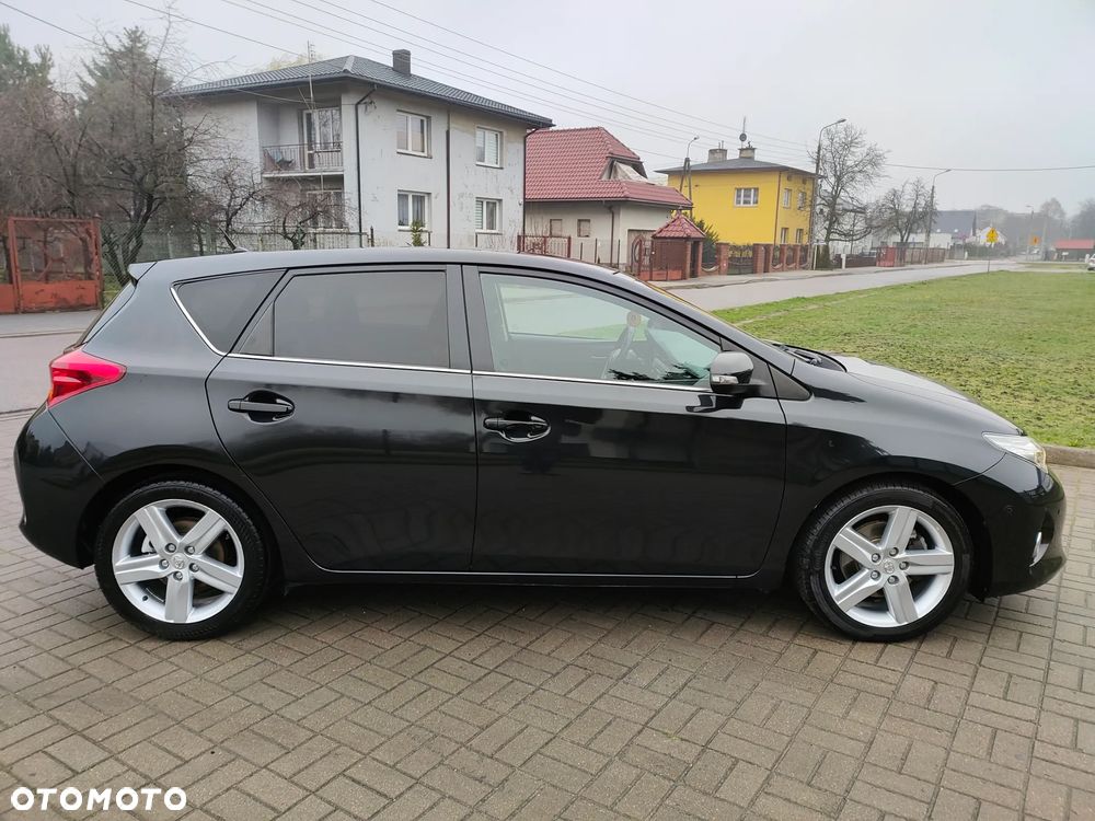 Toyota Auris 2.0 D-4D Premium - 8