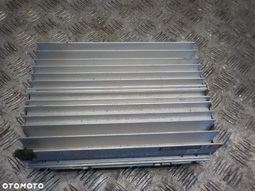 KIA OPTIMA III WZMACNIACZ 96370-2T400