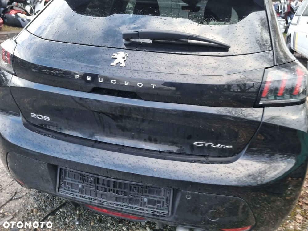 Peugeot 208 PureTech 130 EAT8 GT - 11