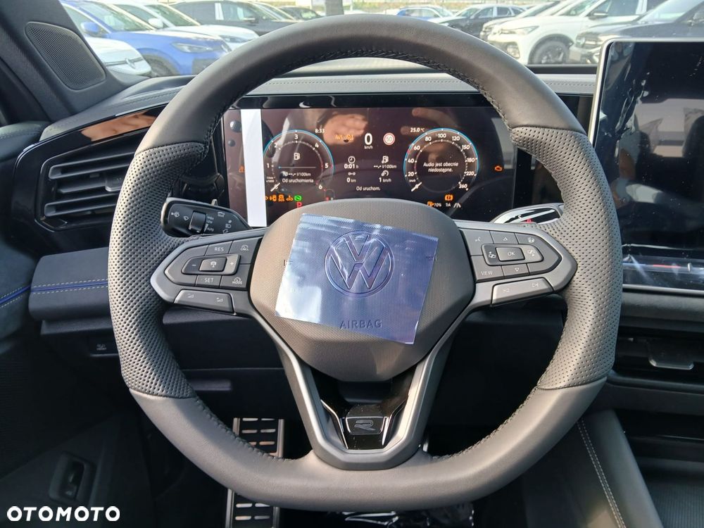 Volkswagen Tiguan - 11