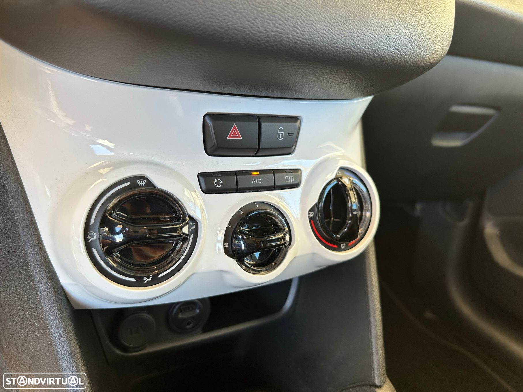 Peugeot 208 1.2 PureTech Like - 19