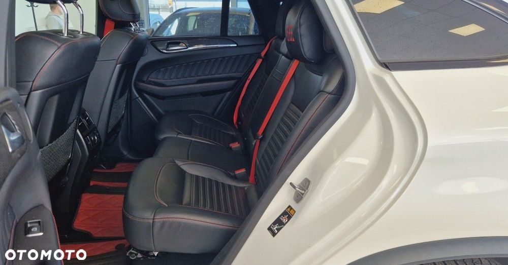 Mercedes-Benz GLE - 12