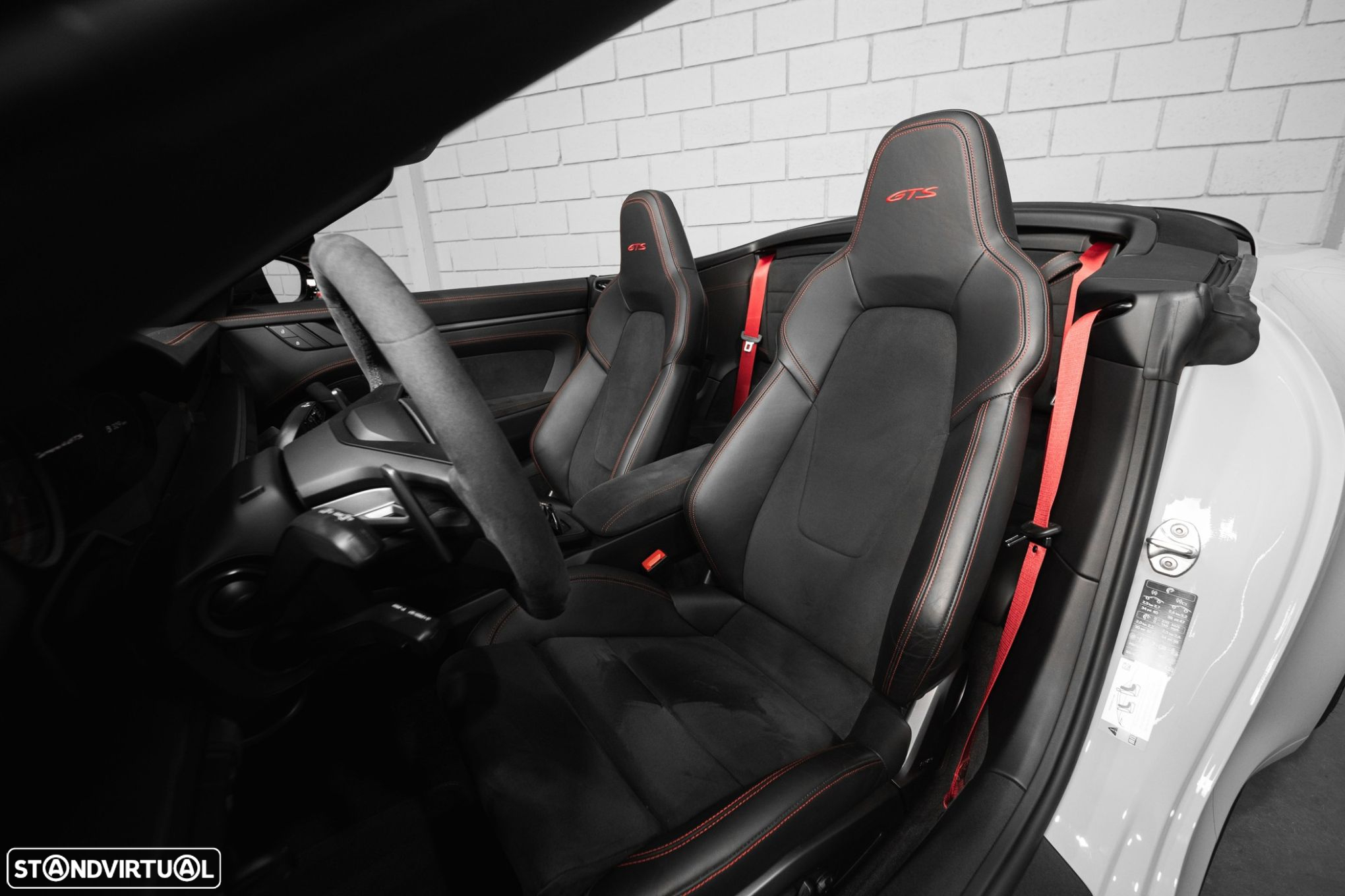 Porsche 911 (992) Carrera 4 GTS PDK - 7