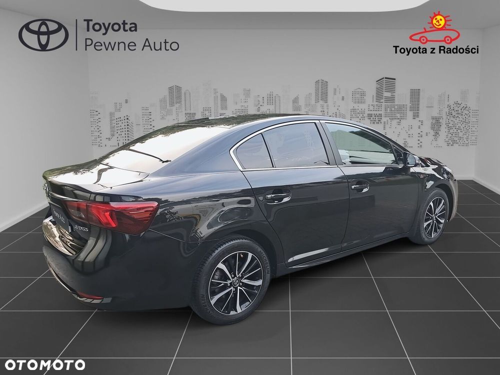Toyota Avensis 1.8 Premium MS - 3