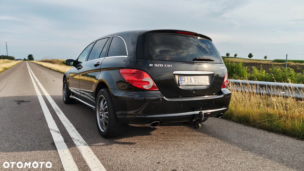 Mercedes-Benz Klasa R 320 CDI L 4-Matic - 22