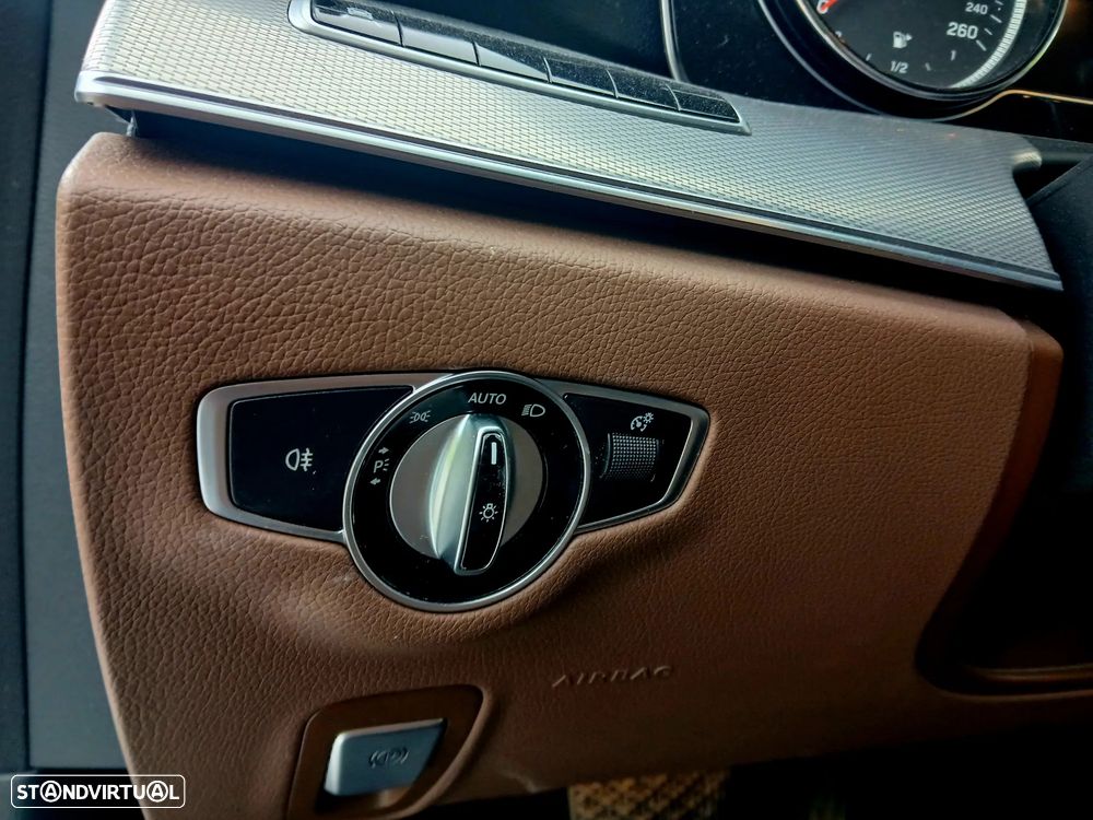 Mercedes-Benz E 300 Bluetec Hybrid Avantgarde - 22