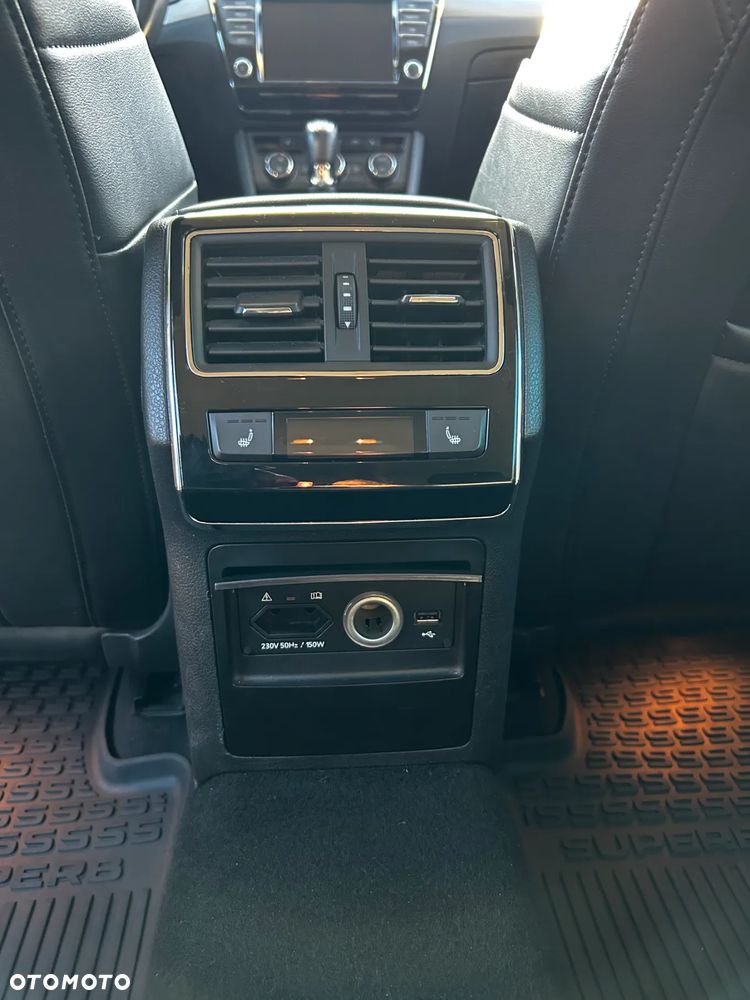 Skoda Superb 2.0 TDI 4x4 Style DSG - 14