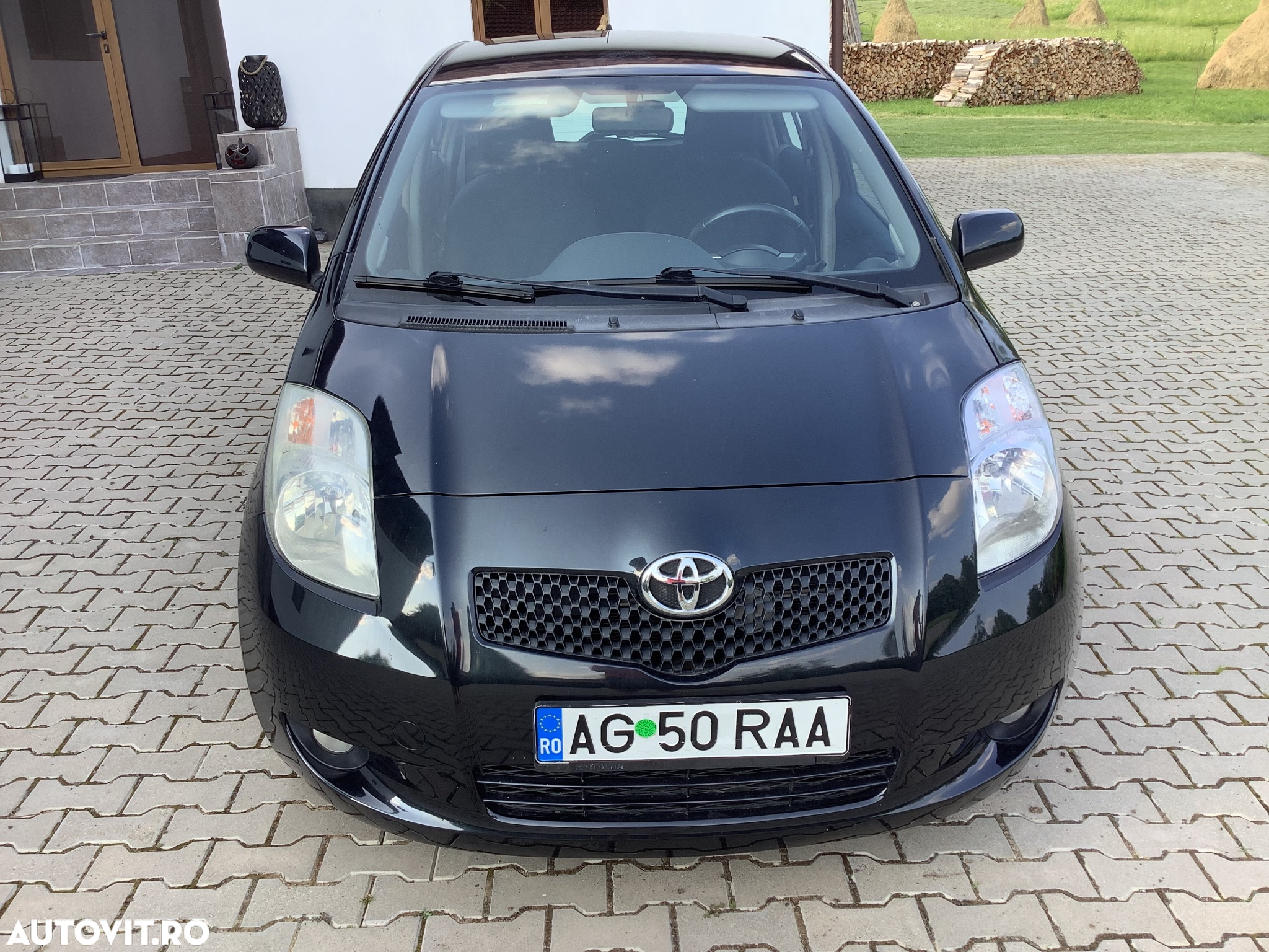 Toyota Yaris - 2
