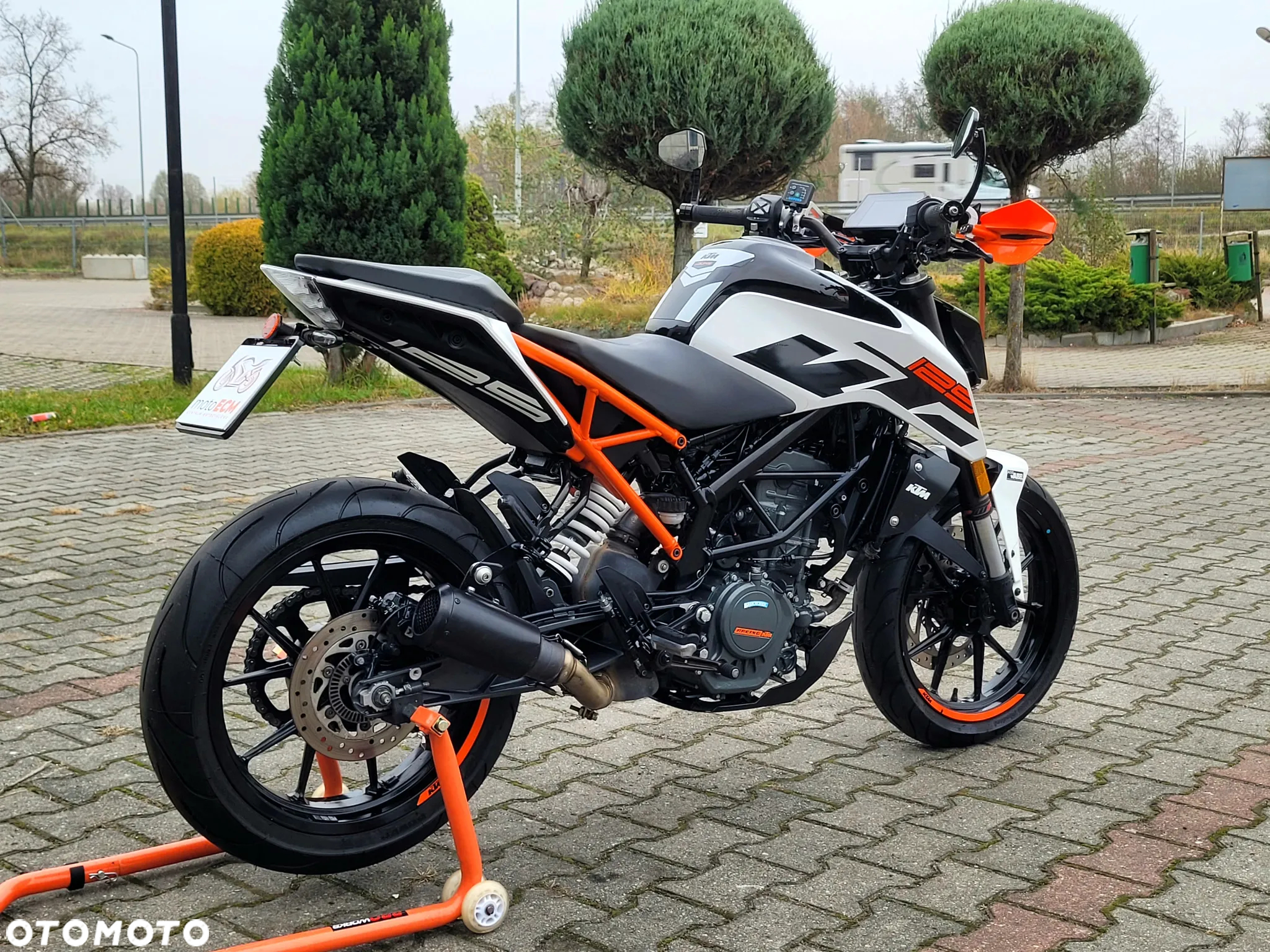 KTM Duke - 12